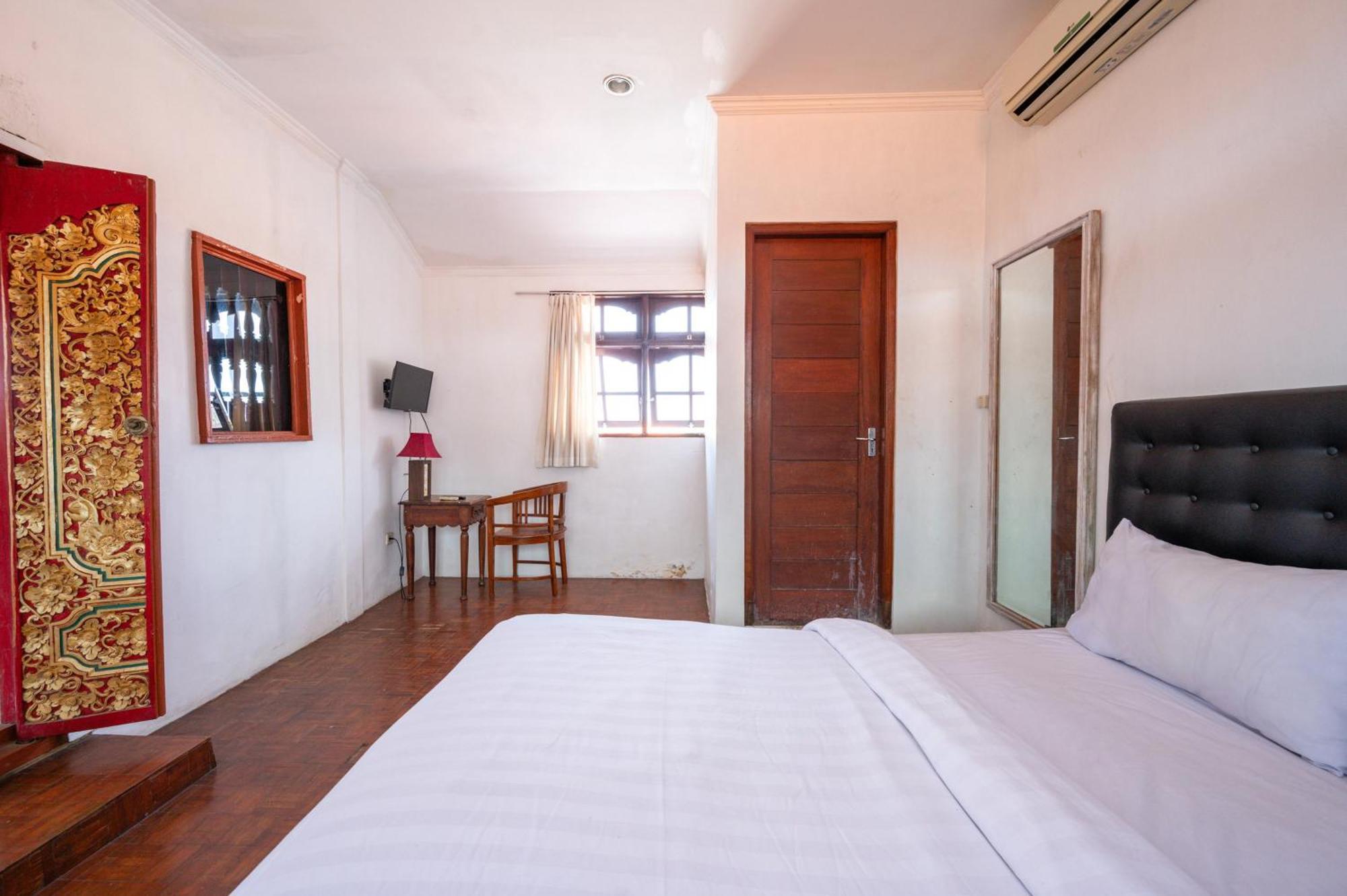 OYO 4003 Ceria Guesthouse Seminyak Bagian luar foto