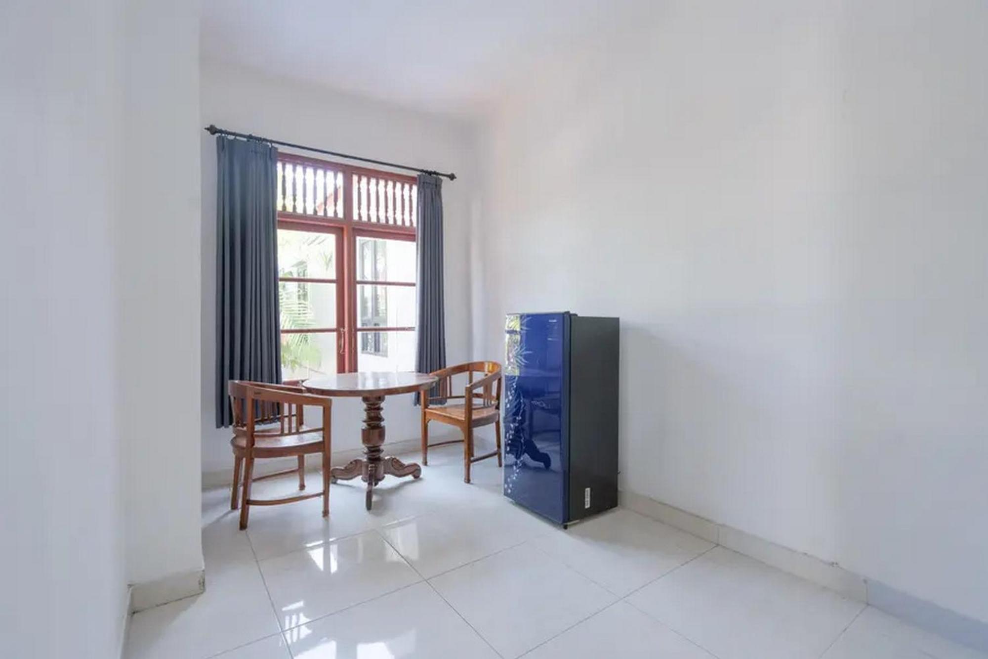 OYO 4003 Ceria Guesthouse Seminyak Bagian luar foto